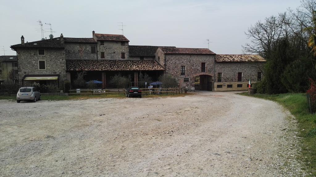 Вілла Agriturismo Licensi Del Bresa Монцамбано Екстер'єр фото